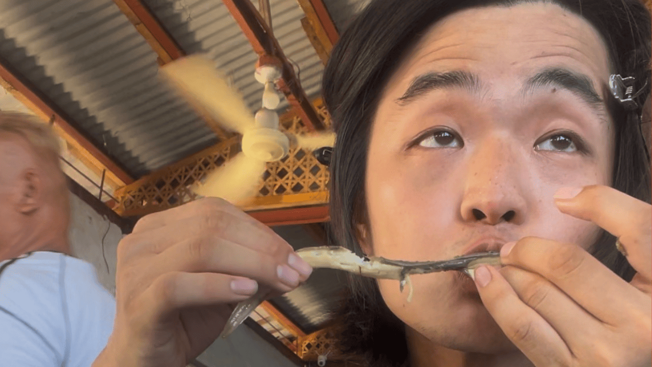 takumi eating bakasi, eel