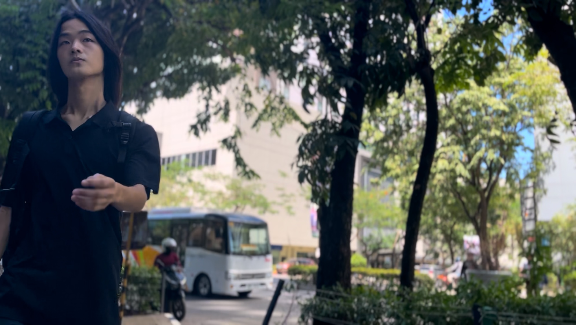 takumi walking