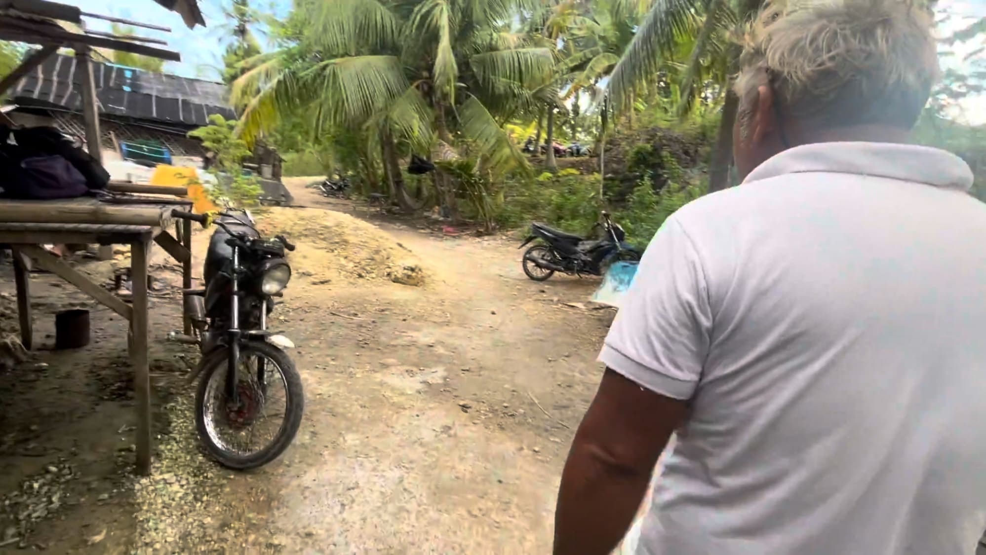 a guy guiding a foreigner