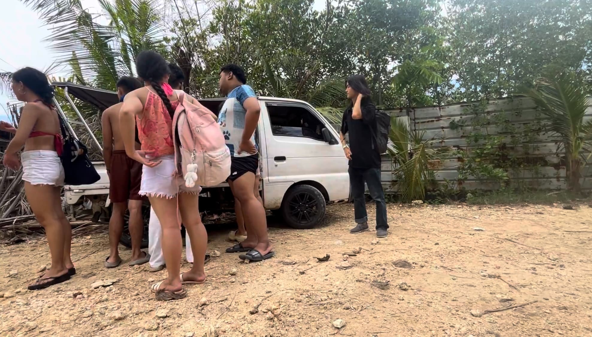 they're tyring to leave river side in Argao